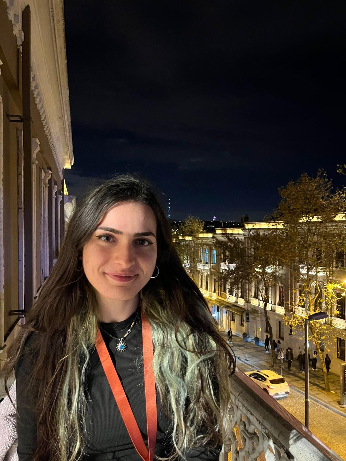 Ceyda, founding French coach
